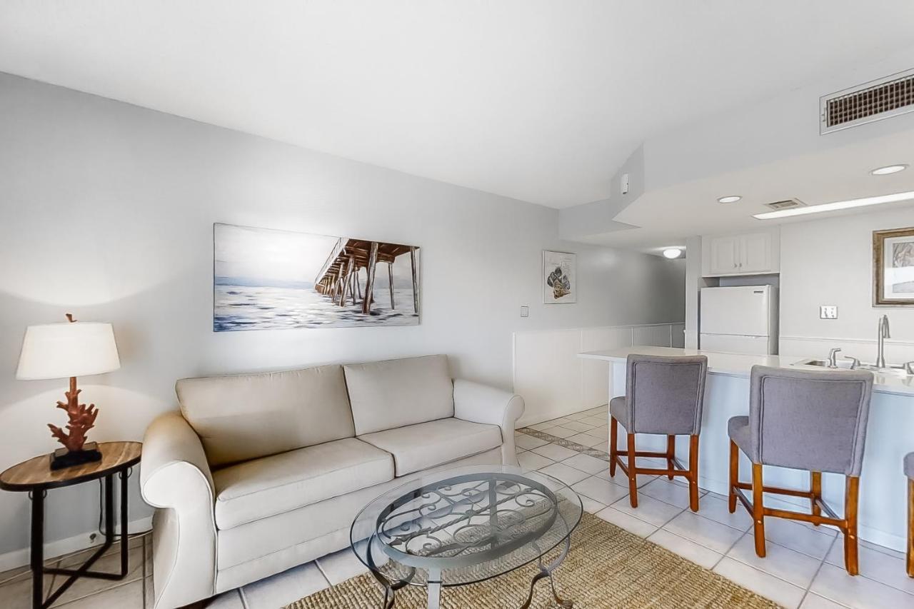 Gulfview Condominiums Destin Room photo