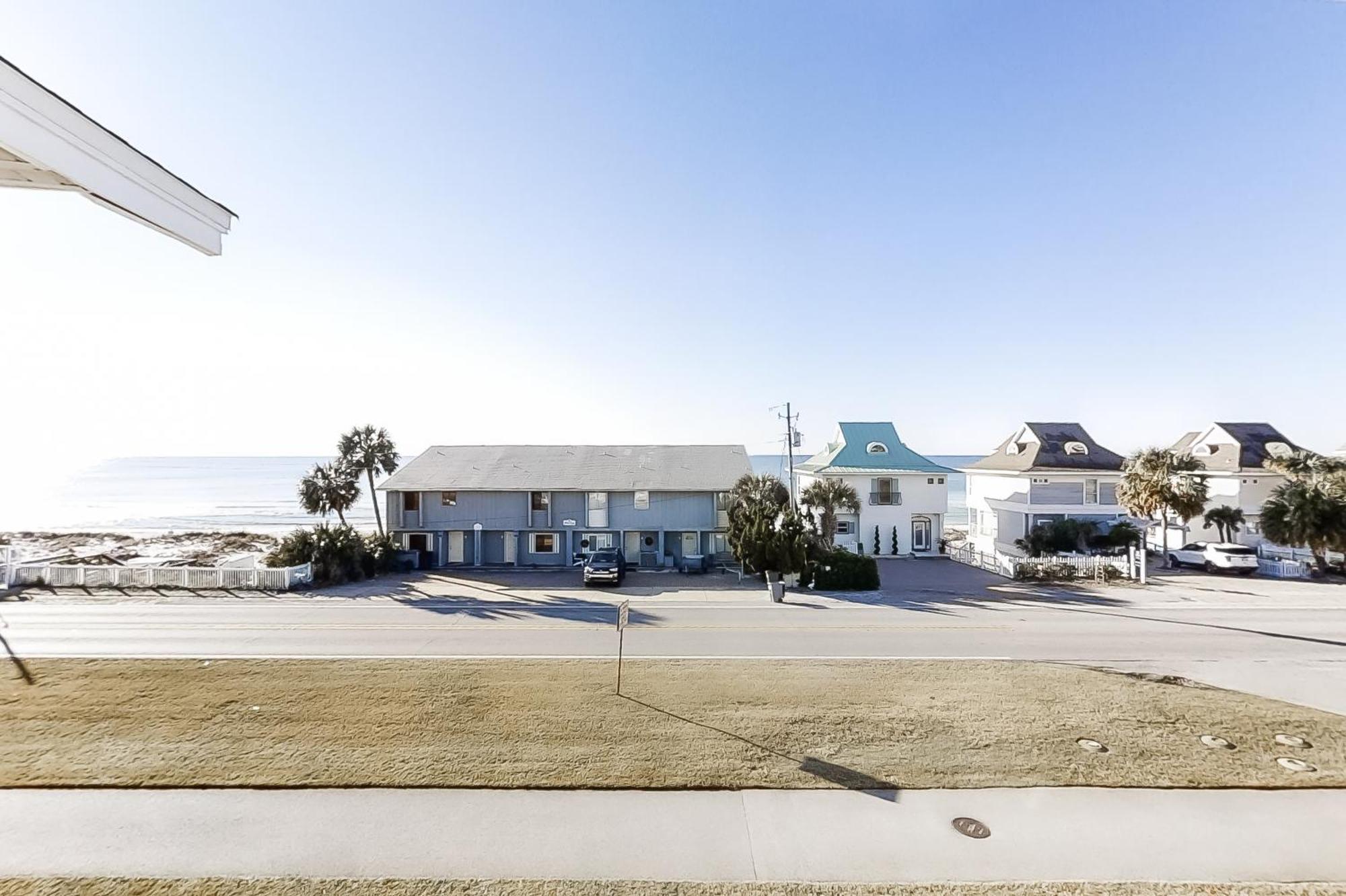 Gulfview Condominiums Destin Room photo