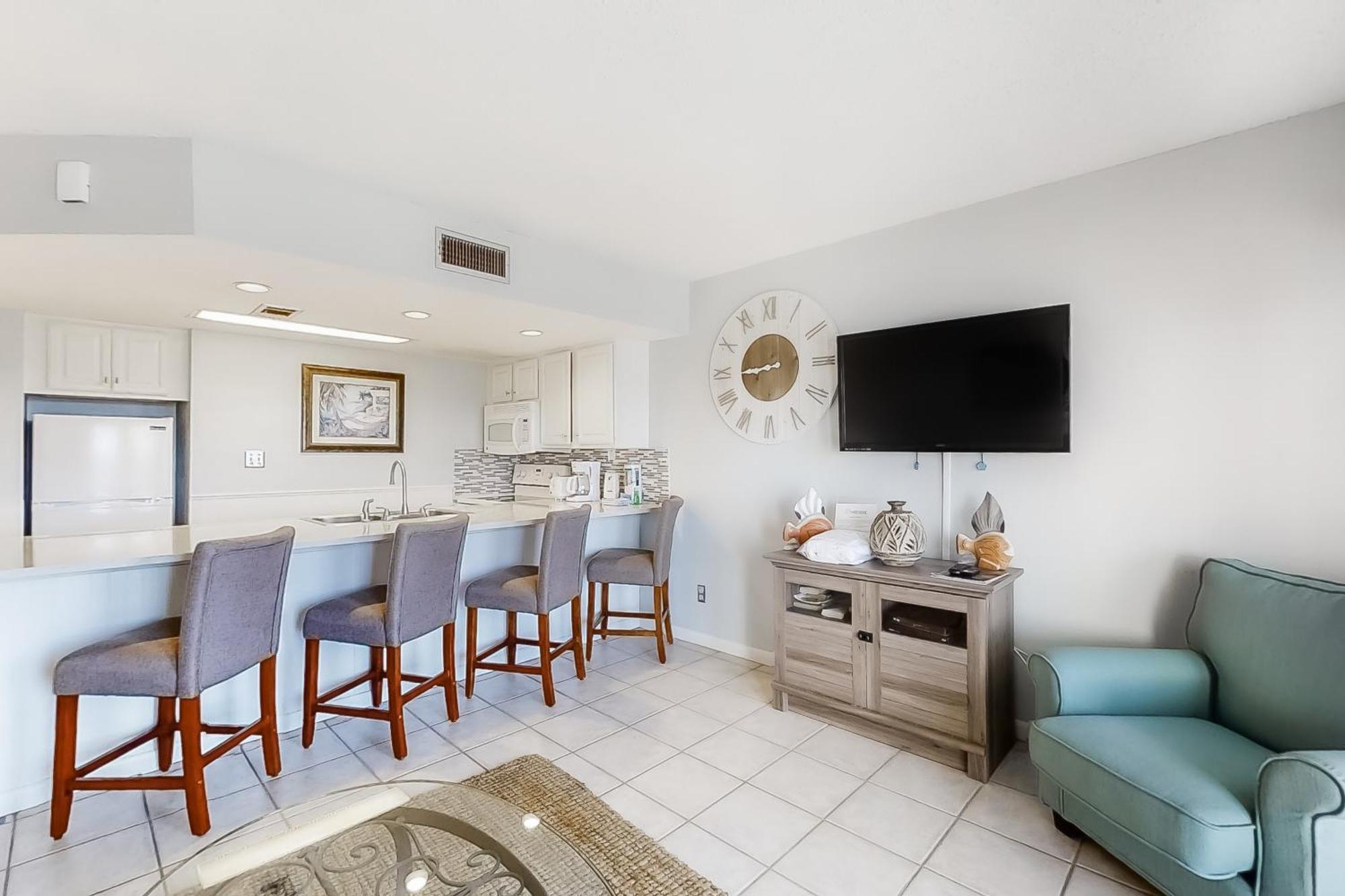 Gulfview Condominiums Destin Room photo