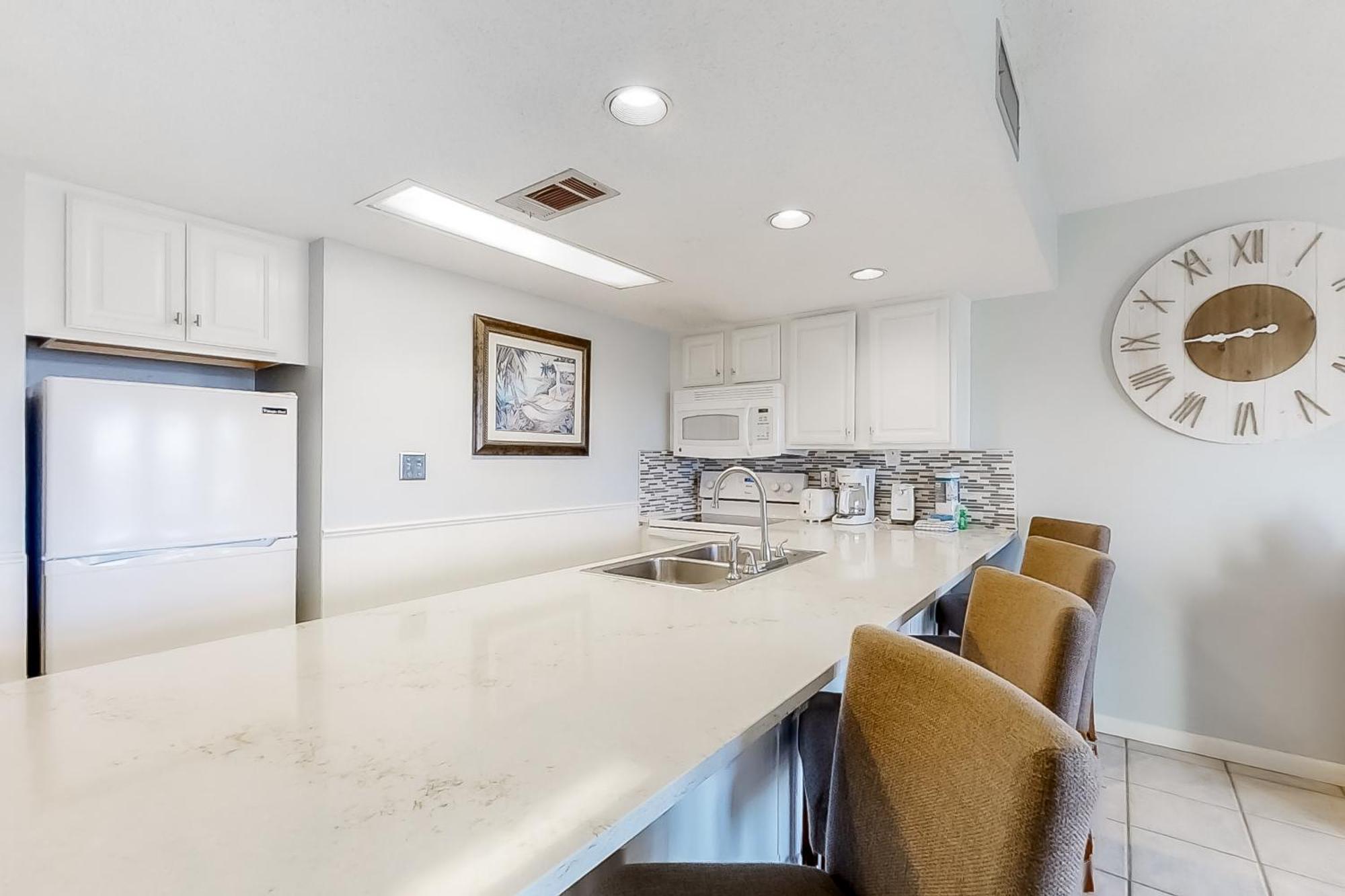 Gulfview Condominiums Destin Room photo