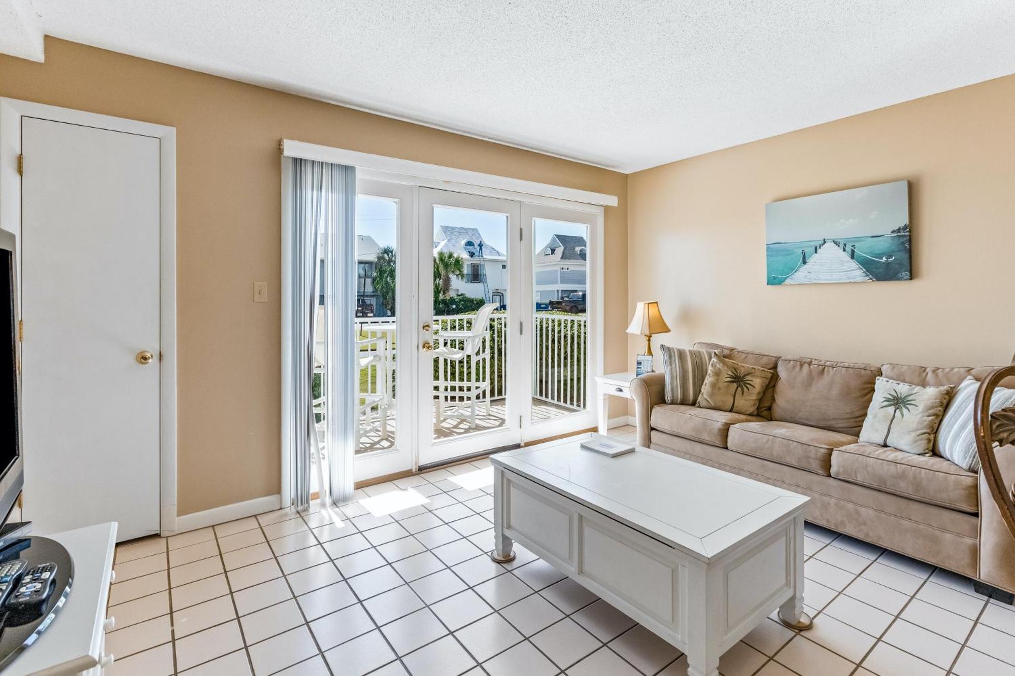 Gulfview Condominiums Destin Room photo