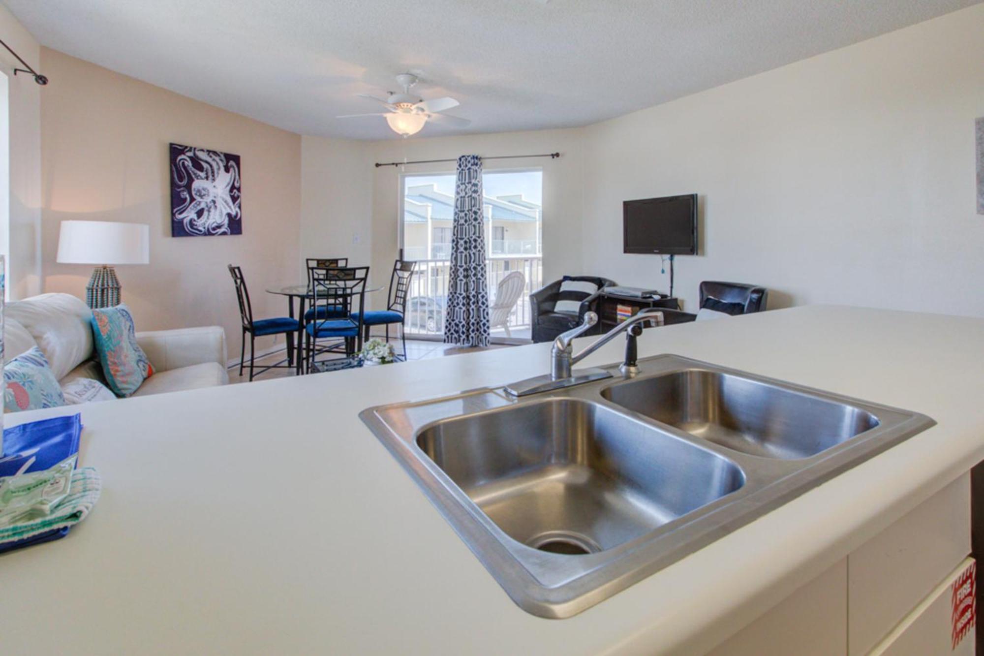 Gulfview Condominiums Destin Room photo