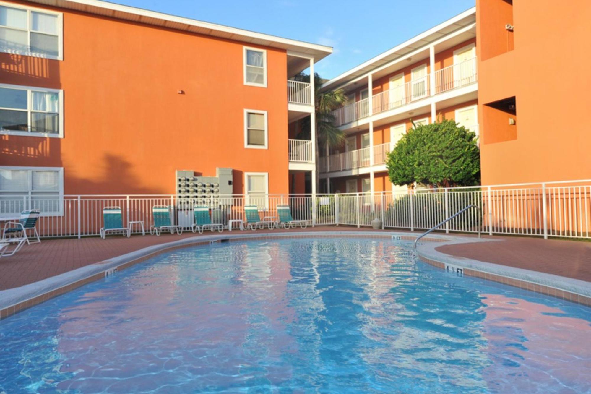 Gulfview Condominiums Destin Room photo